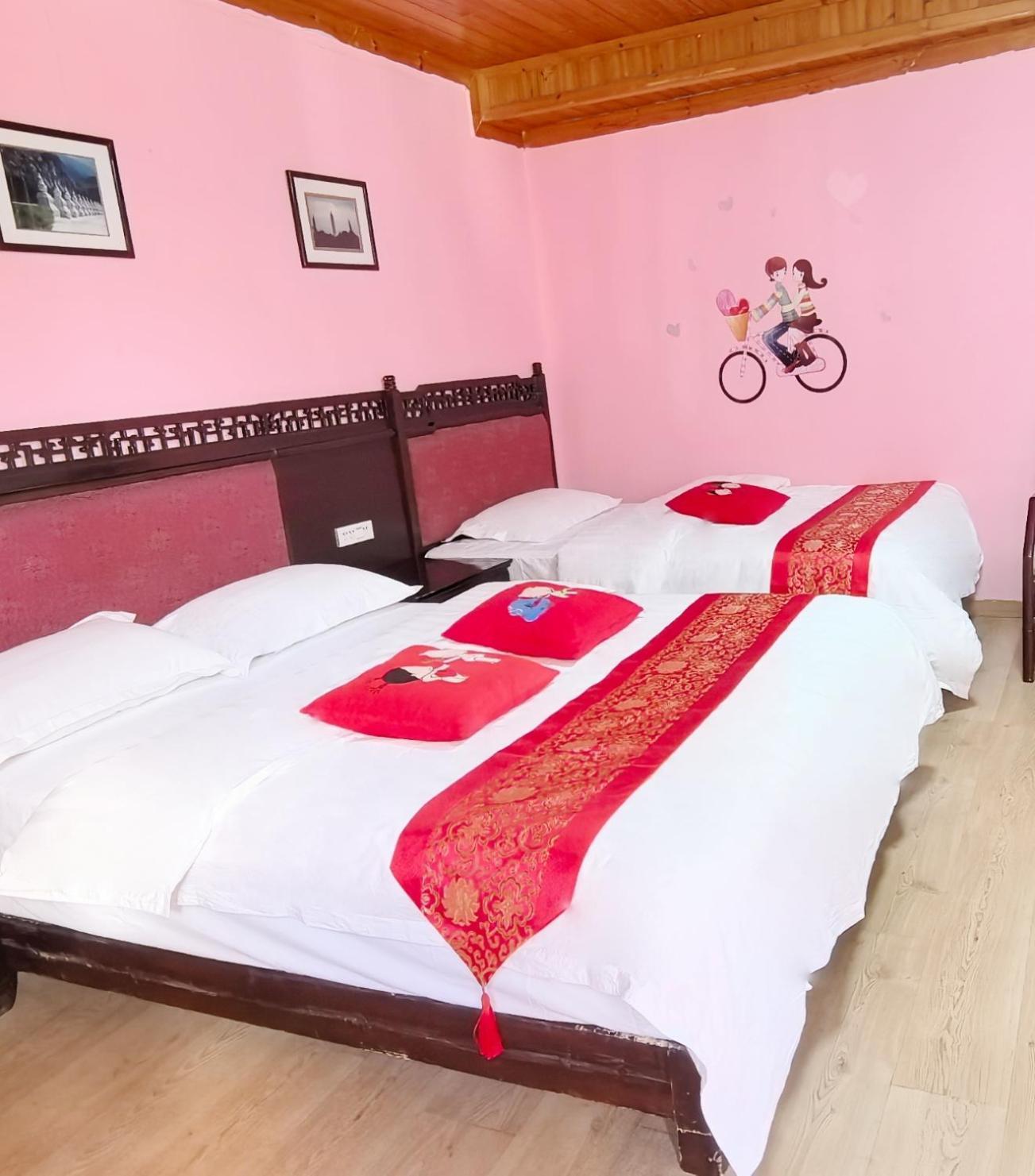 Hotel 老门客栈 à Yangshuo Extérieur photo